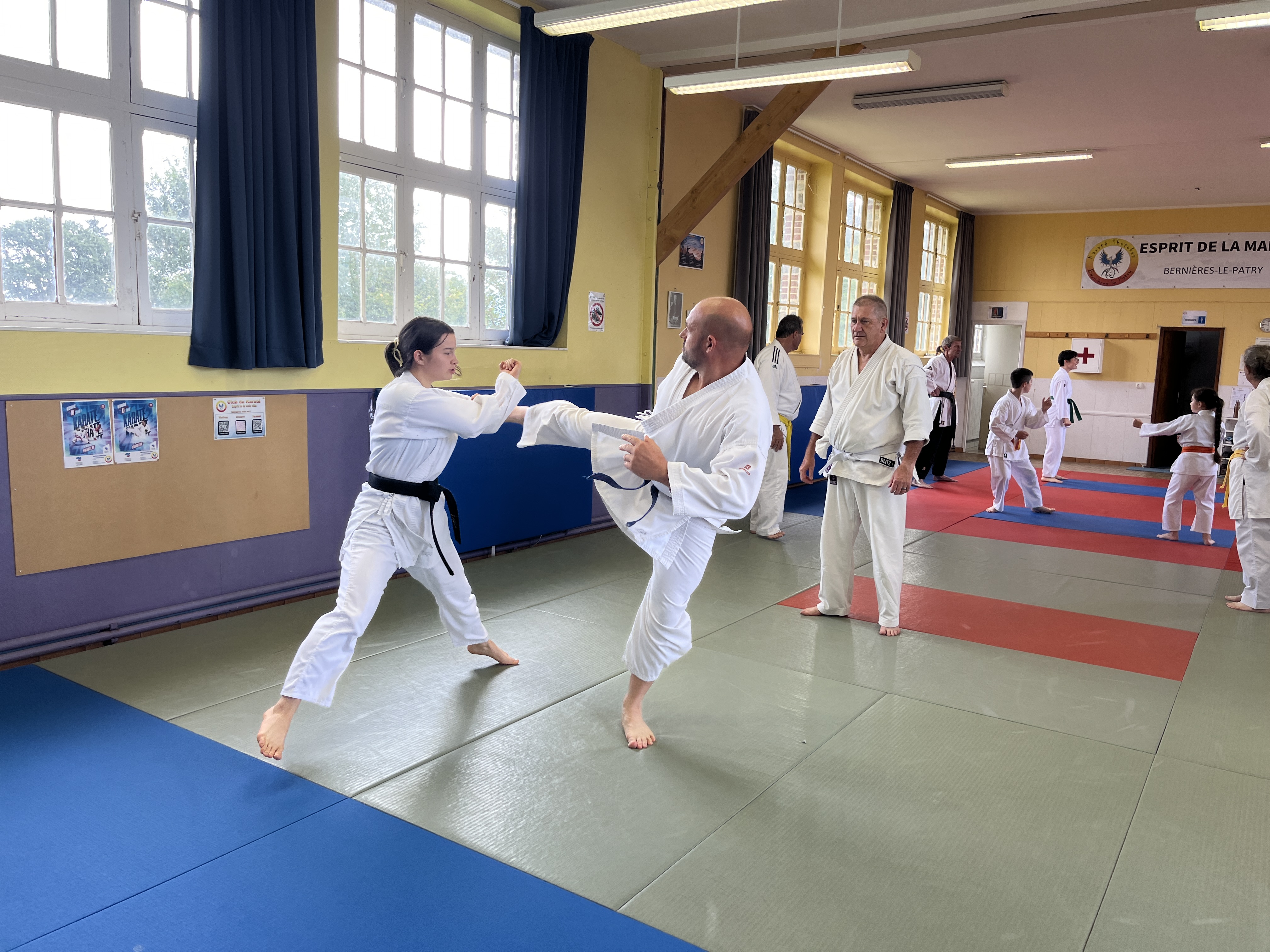 Basse Normandie karaté club de karaté esprit de la main vide condé sur noireau condé en normandie Valdallière Vassy Karaté Shotokan