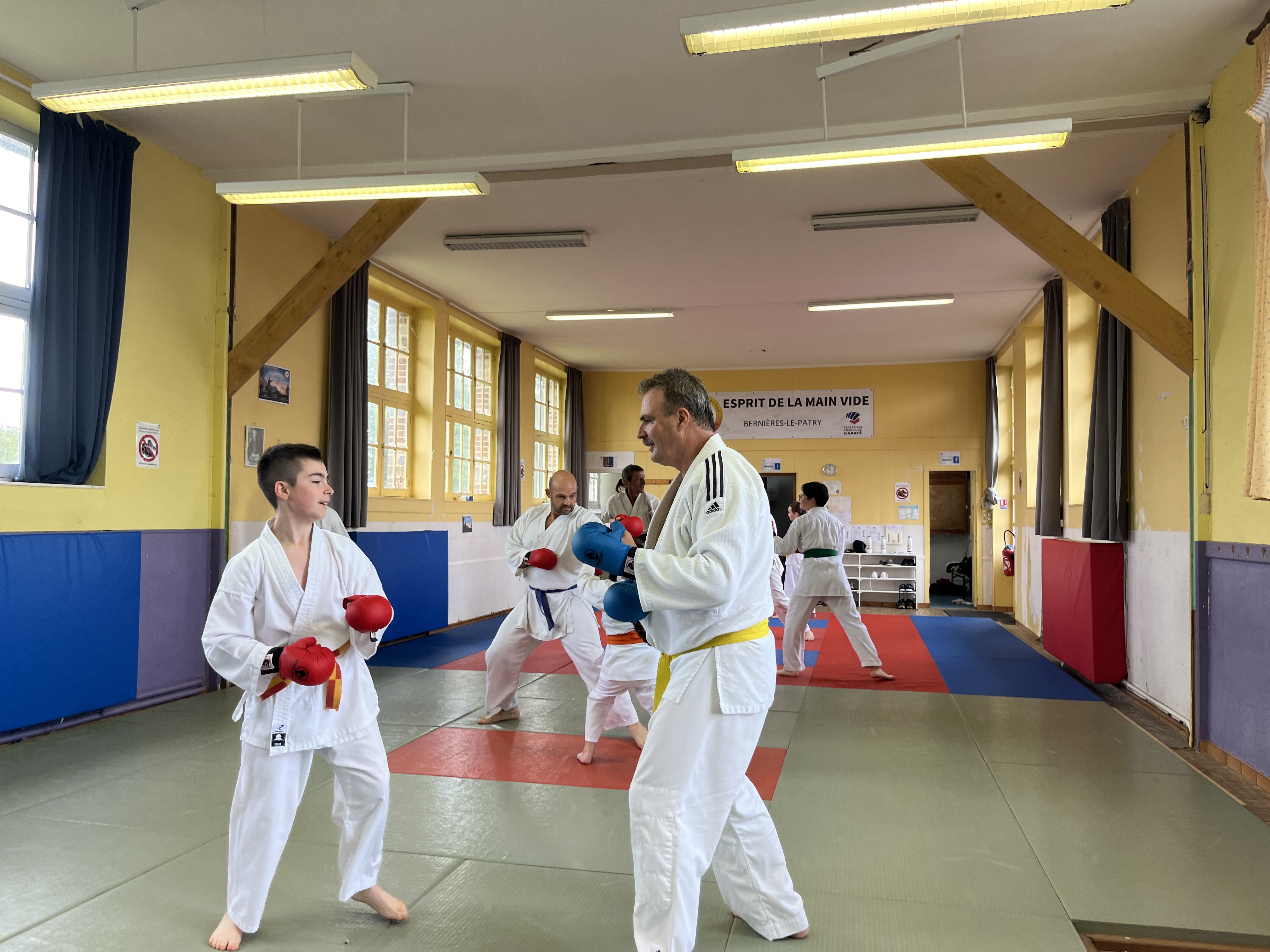 Basse Normandie karaté club de karaté esprit de la main vide condé sur noireau condé en normandie Valdallière Vassy Karaté Shotokan