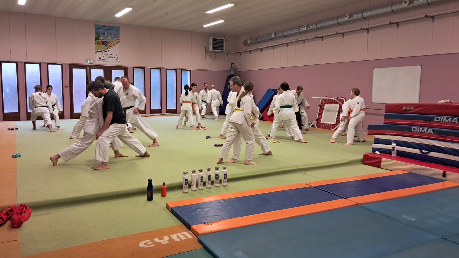 Basse Normandie karaté club de karaté esprit de la main vide condé sur noireau condé en normandie Valdallière Vassy Karaté Shotokan