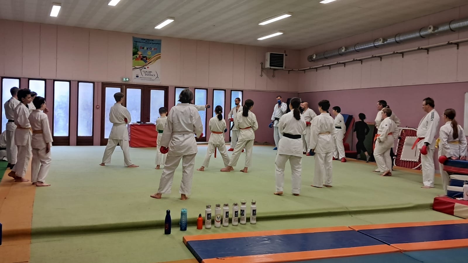 Basse Normandie karaté club de karaté esprit de la main vide condé sur noireau condé en normandie Valdallière Vassy Karaté Shotokan