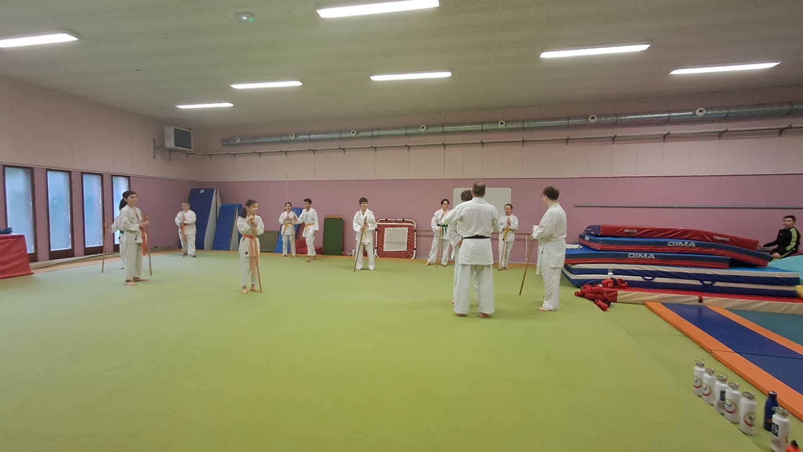 Basse Normandie karaté club de karaté esprit de la main vide condé sur noireau condé en normandie Valdallière Vassy Karaté Shotokan