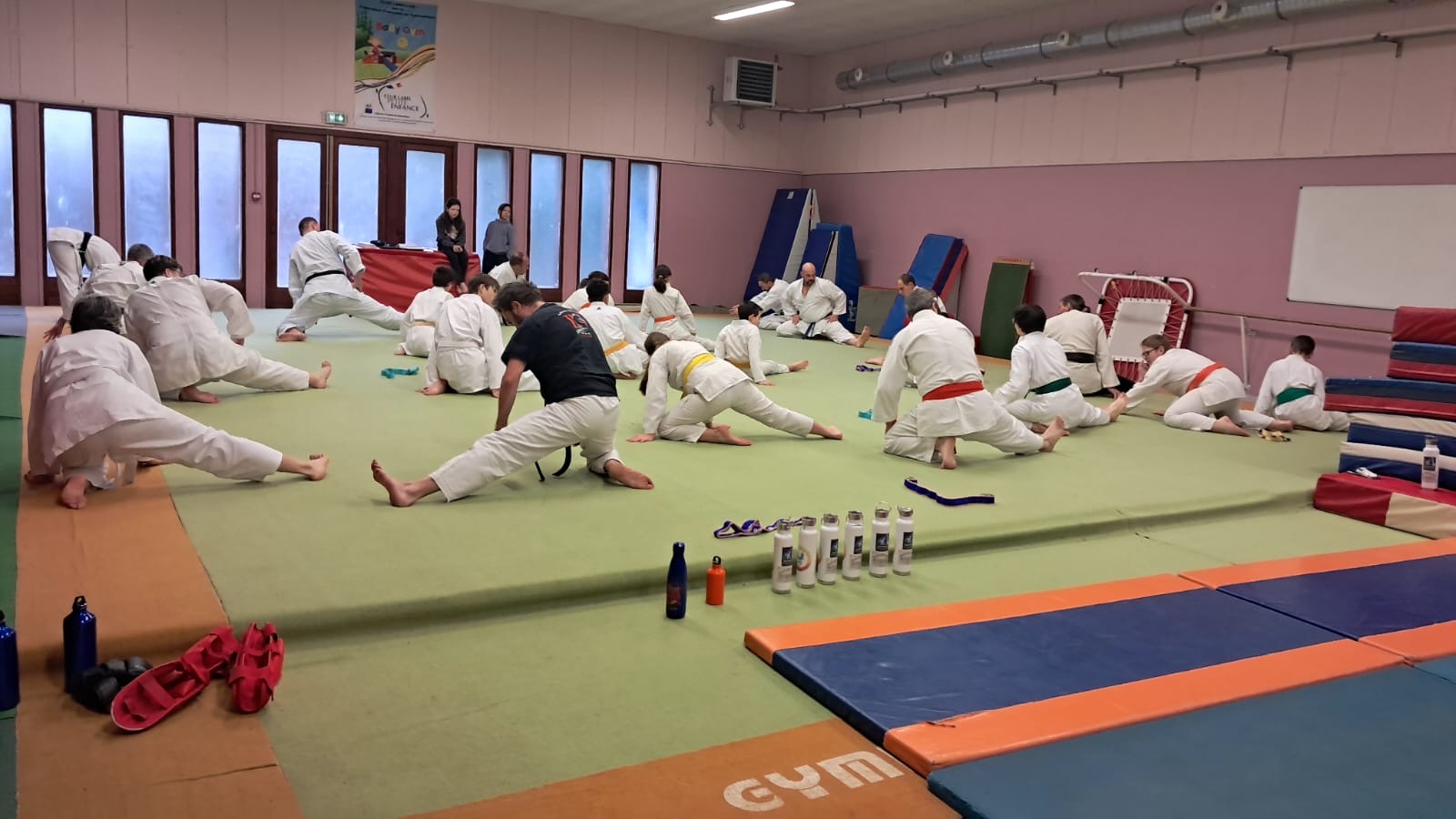 Basse Normandie karaté club de karaté esprit de la main vide condé sur noireau condé en normandie Valdallière Vassy Karaté Shotokan