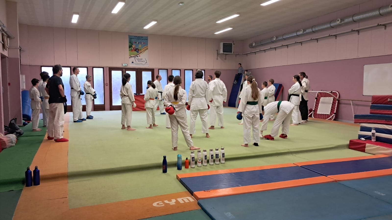 Basse Normandie karaté club de karaté esprit de la main vide condé sur noireau condé en normandie Valdallière Vassy Karaté Shotokan