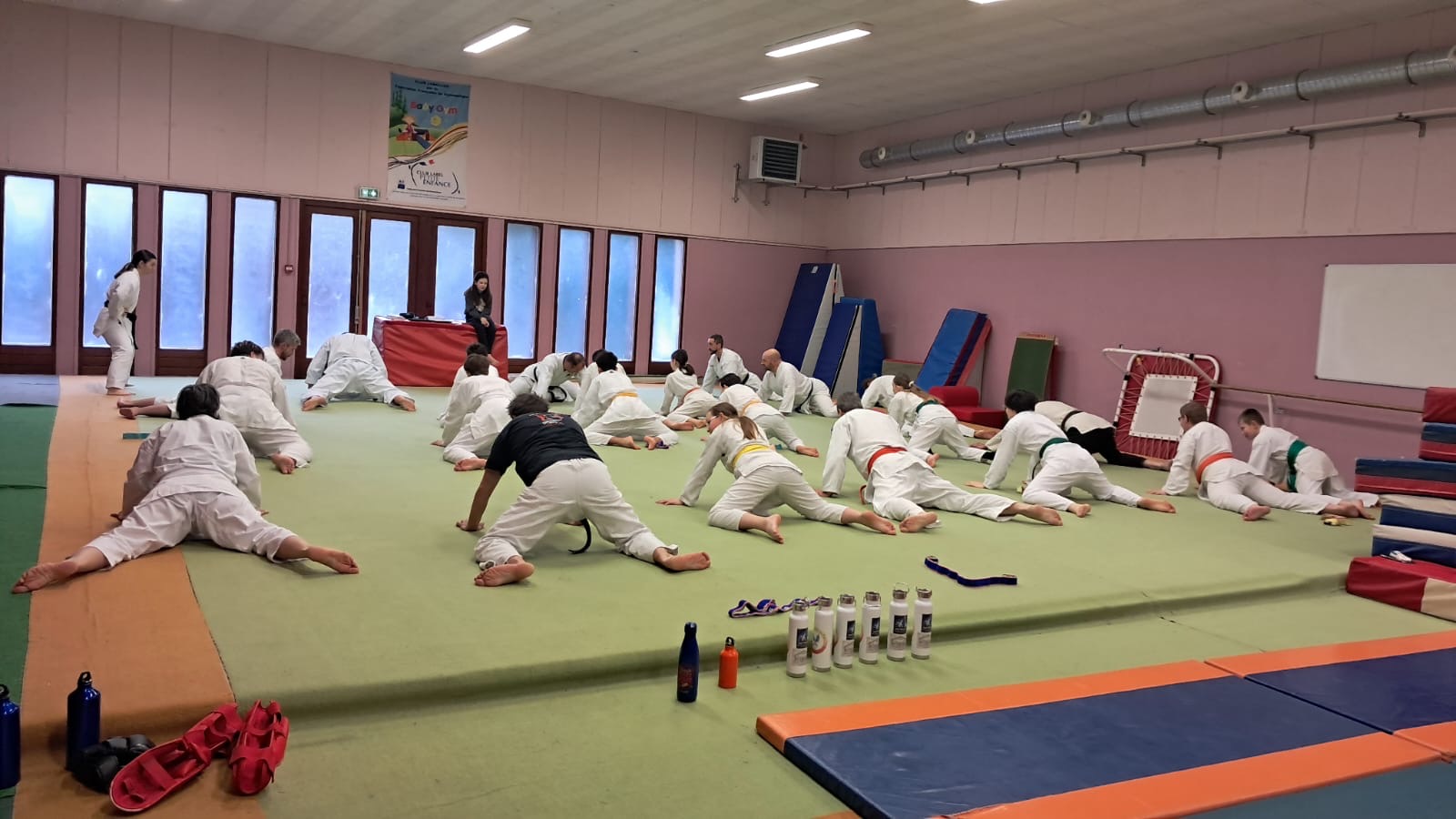 Basse Normandie karaté club de karaté esprit de la main vide condé sur noireau condé en normandie Valdallière Vassy Karaté Shotokan