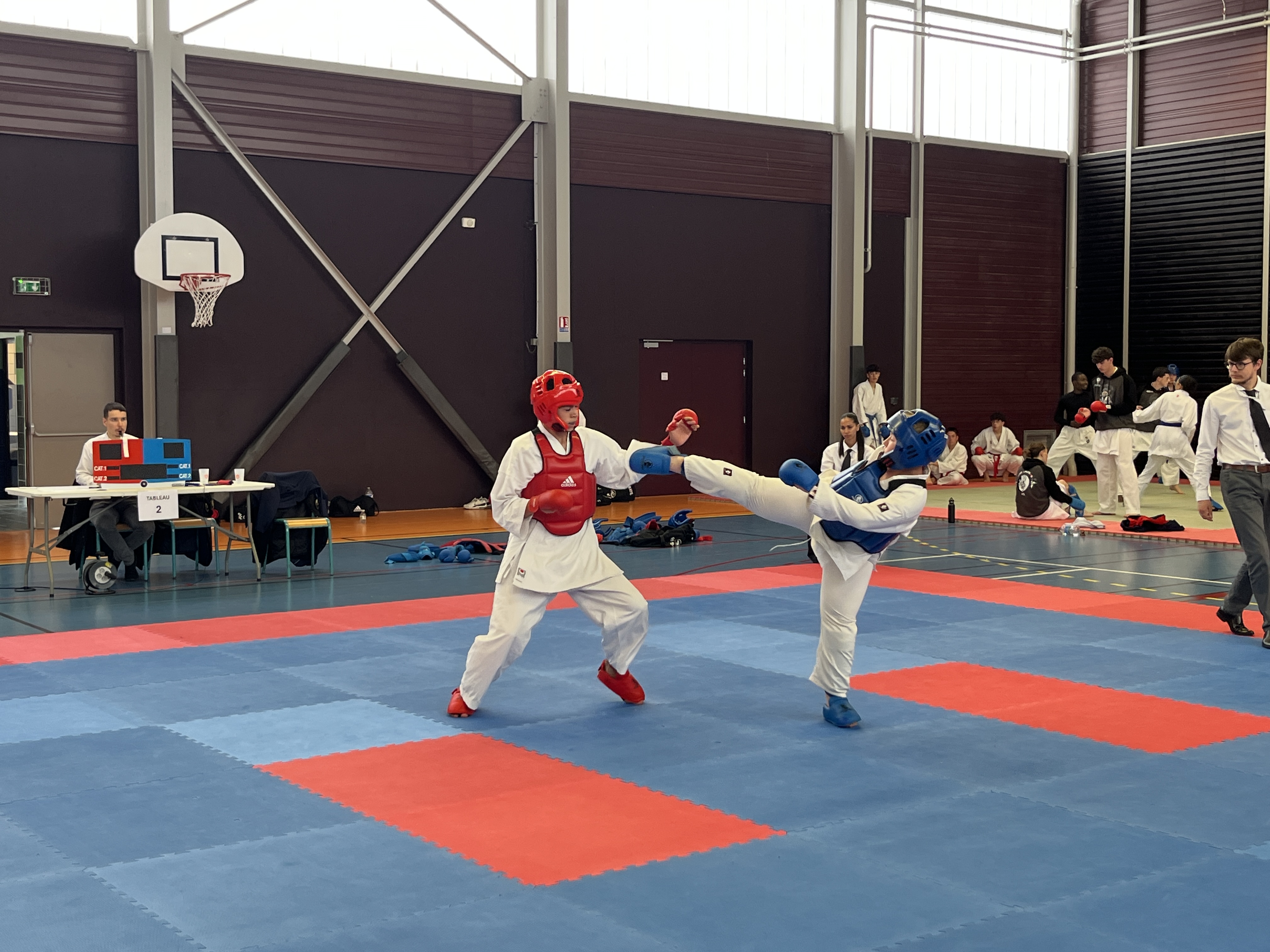 Basse Normandie karaté club de karaté esprit de la main vide condé sur noireau condé en normandie Valdallière Vassy Karaté Shotokan calvados basse normandie orne manche